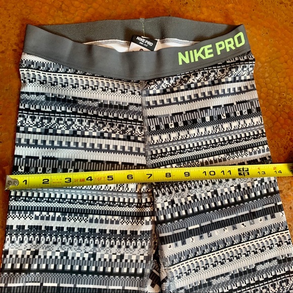 NIKE Pro Dri Fit Leggings, NWOT - Picture 7 of 8